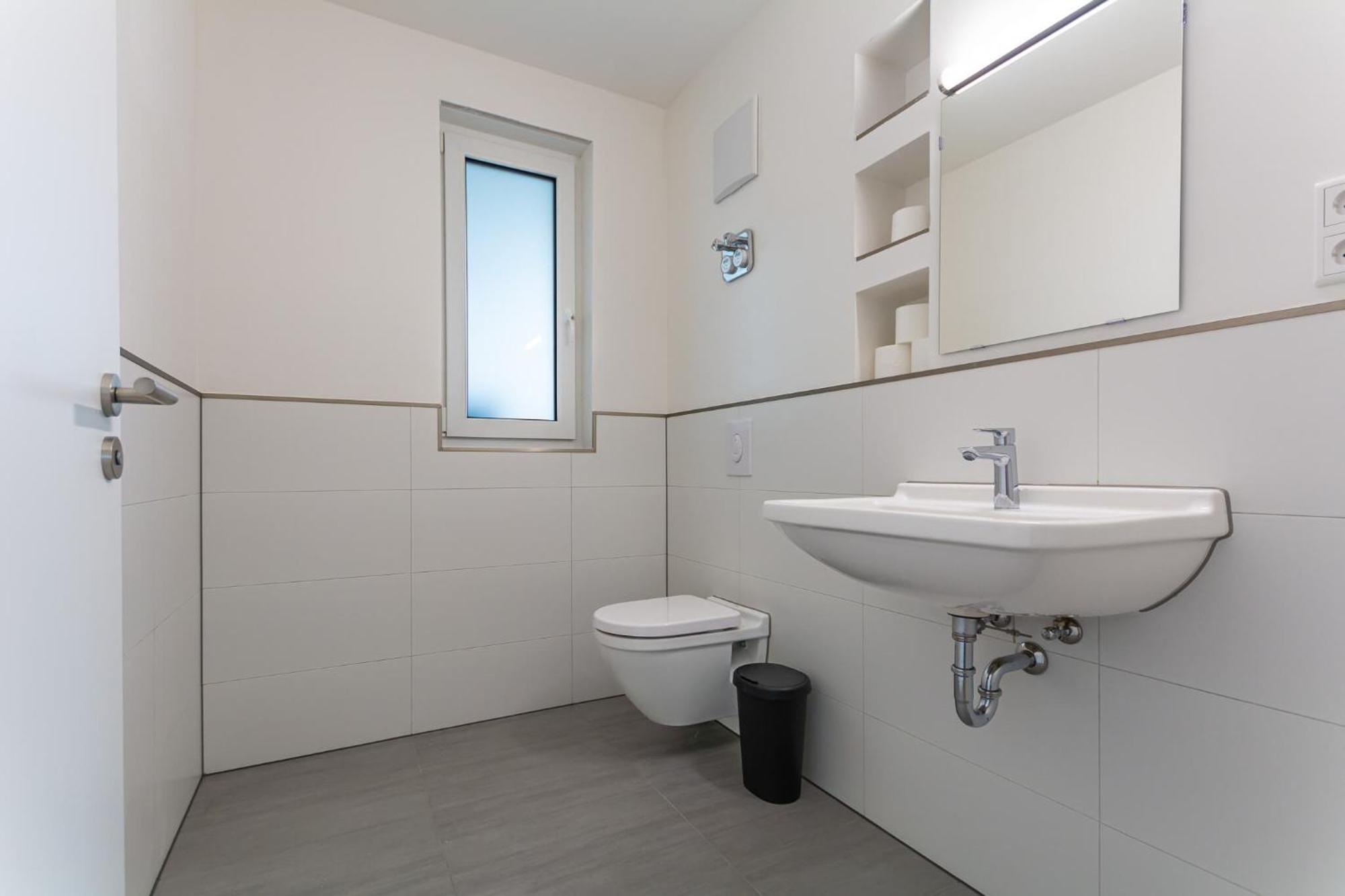 Apartment T&k - - 7 Comfortable - 20 Min To Fair Messe Cologne Bergisch Gladbach